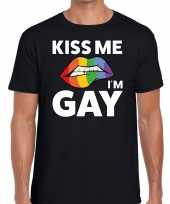 Kiss me i am gay t-shirt zwart heren